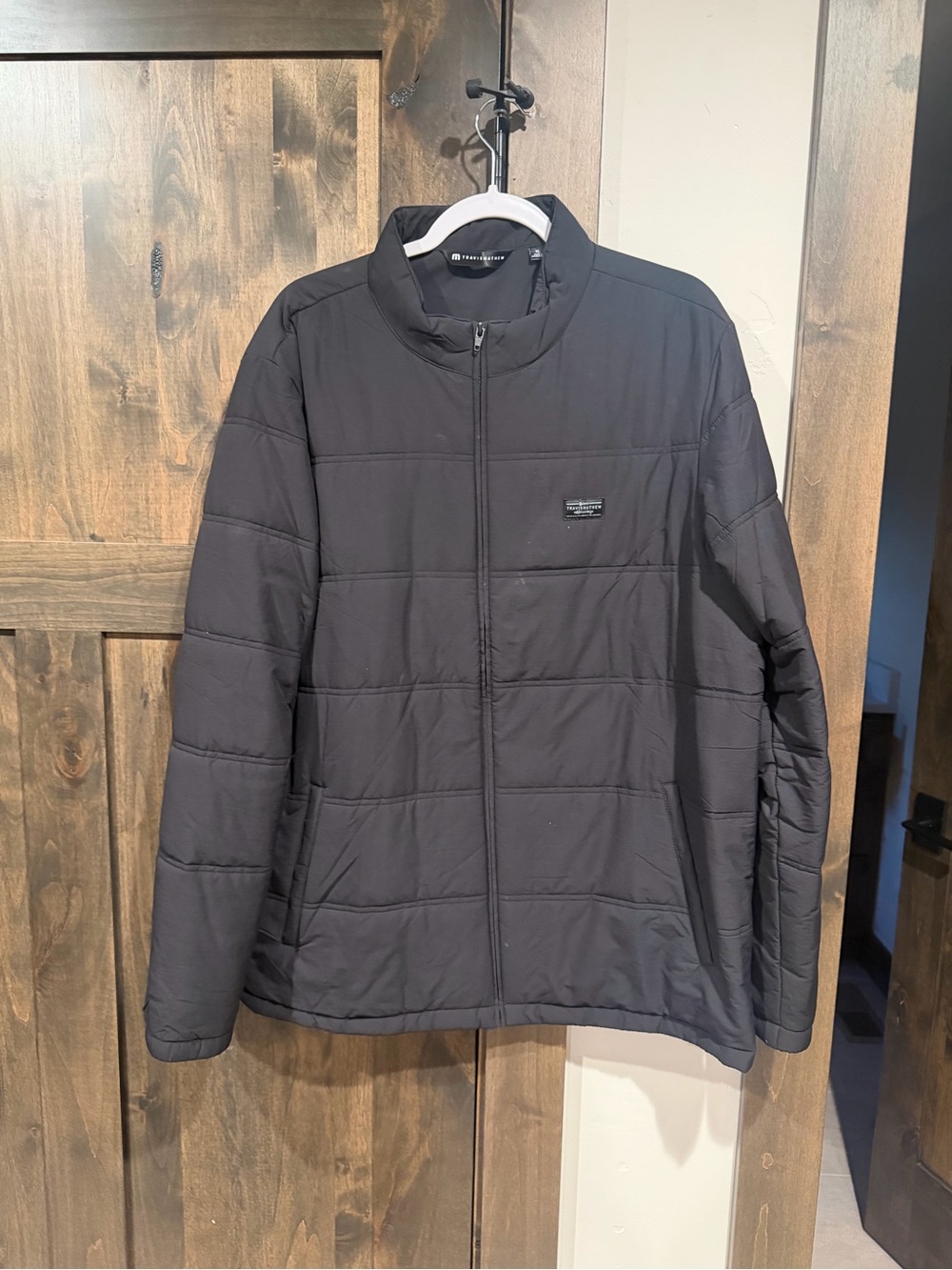 NWT TravisMathew Palisades Puffer Jacket Black XL Full Zip Insulated